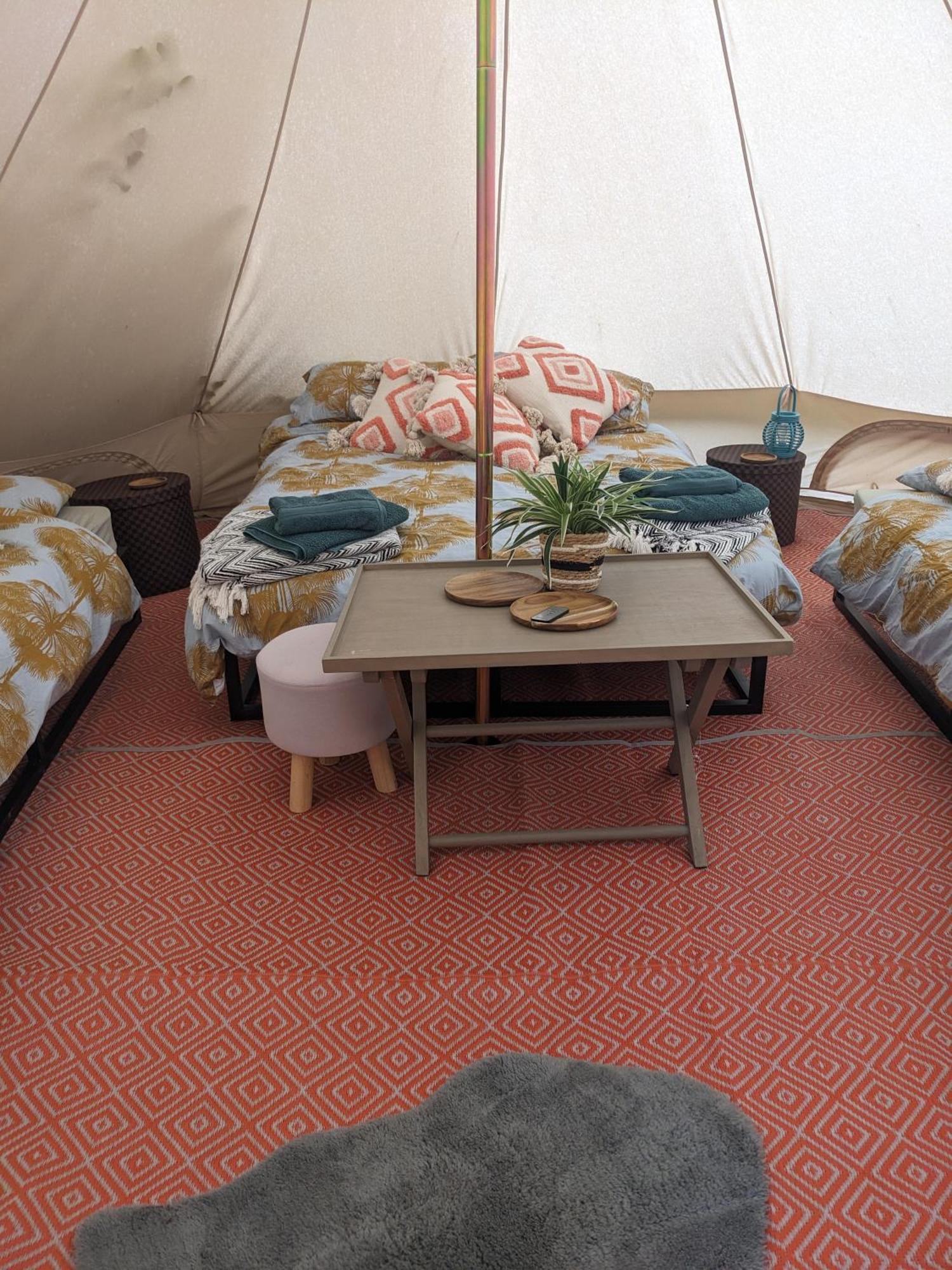 Wild Retreats 'glamping Pods And Tents' Campingplatz *